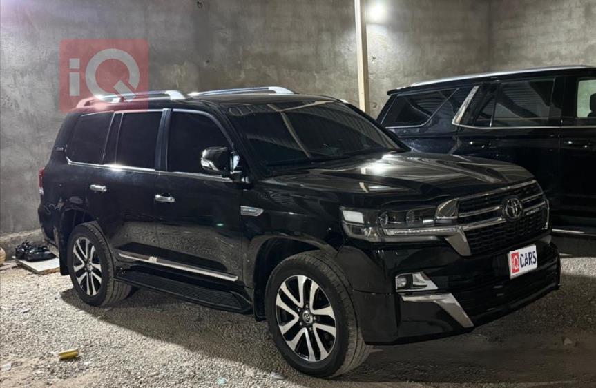 تويوتا لاندكروزر